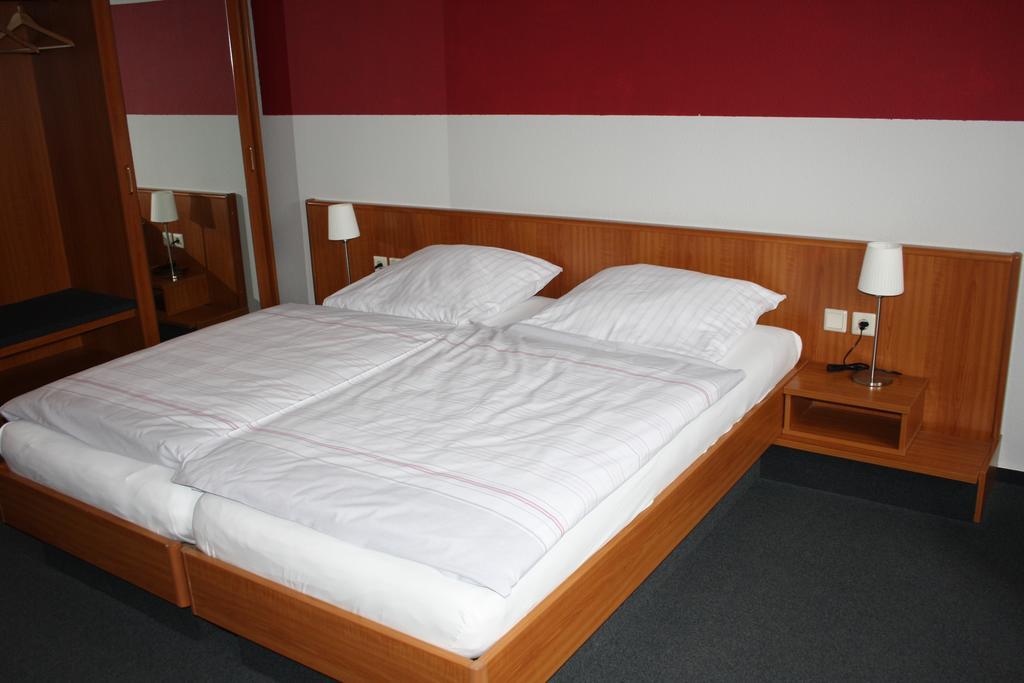 Hotel Energie17 Sarstedt Habitación foto